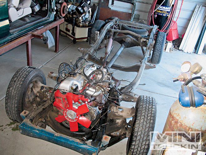 Full Frame Build On A 1972 Toyota Hilux - Project Low Lux