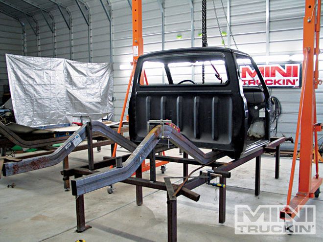 Full Frame Build On A 1972 Toyota Hilux - Project Low Lux