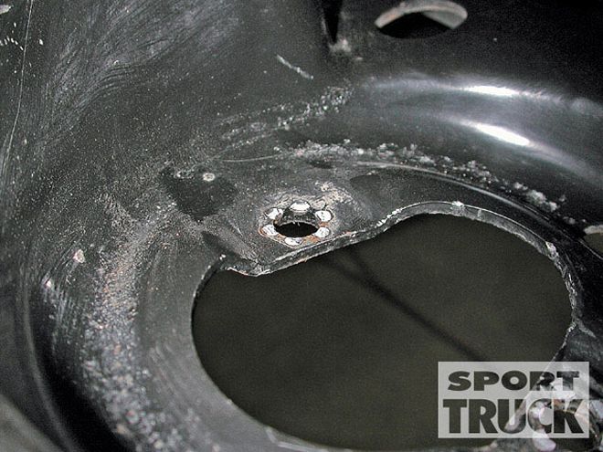 2009 Dodge Ram Adjustable Suspension System - Bringing Down The Ram