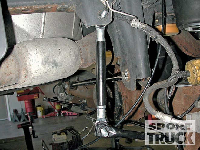 2009 Dodge Ram Adjustable Suspension System - Bringing Down The Ram