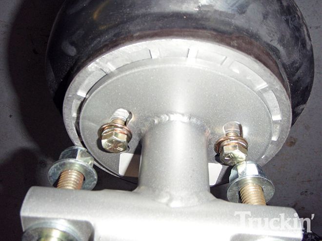 2008 Chevy Silverado Suspension Upgrade - Airbags + Toolbox = Laid Out Chevy