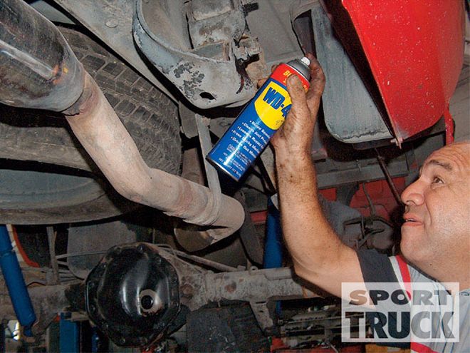 DJM Lowering Kit On A 1997 Dodge Ram - Fighting Rusty Old Hardware