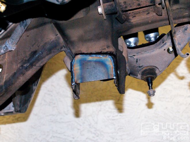 Rancho 4-Inch Lift On A 2004 Chevy Silverado 2500HD Duramax - Pick It Up!