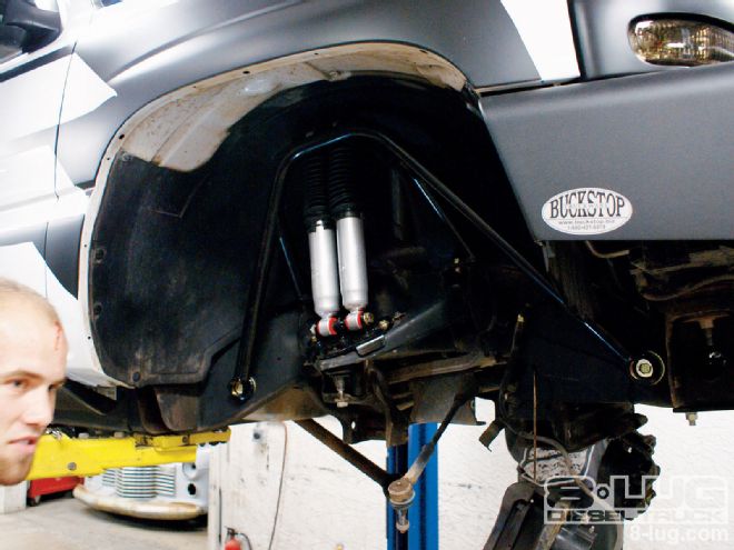 Rancho 4-Inch Lift On A 2004 Chevy Silverado 2500HD Duramax - Pick It Up!