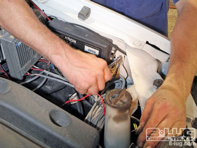 Firestone Ride-Rite Air Helper Springs Install on a 2006 Ford F-250 - Gimme A Lift