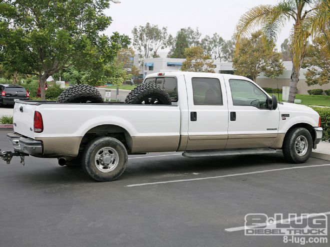 Suspension Lift Kit on a Ford F-350 - Pro Comp Package Deal