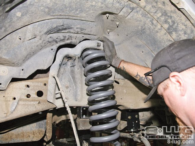 Suspension Lift Kit on a Ford F-350 - Pro Comp Package Deal
