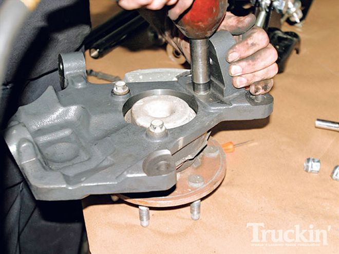 Chevy Silverado Belltech Lowering Kit - Air-Free Suspension