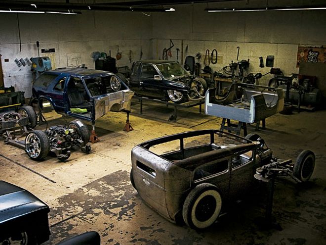 BBT Fabrications - Custom Truck Shop