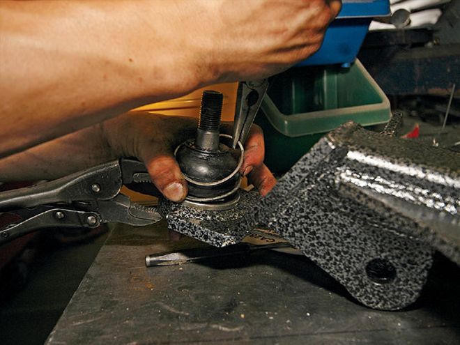 DJM Drop Kit Installation On A 2007 Toyota Tacoma - Toyota Downs