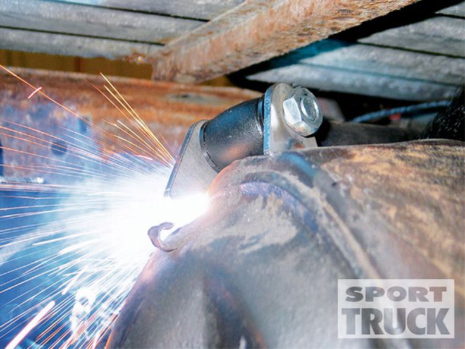 Four Link Install On A Chevy S10 - Easy Four-Link