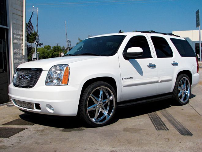 2008 Gmc Yukon after Side Angle