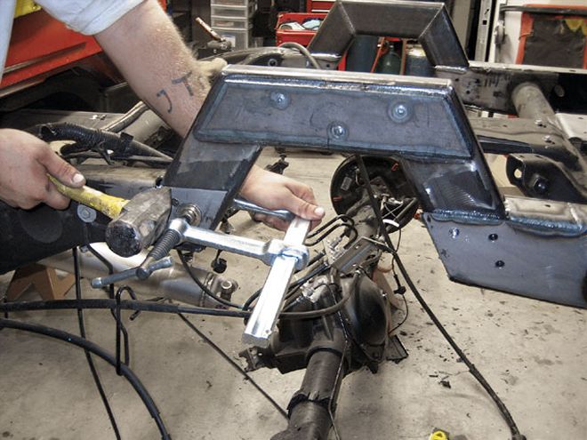 2007 GMC Sierra Air Bag Suspension - Lay Out  a Late Model