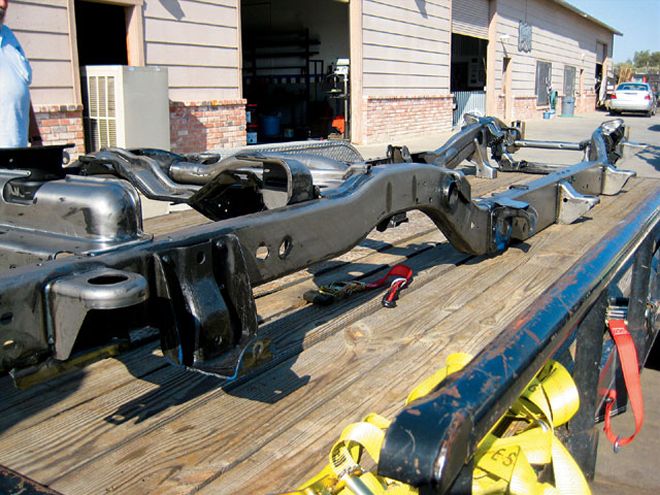 2007 Chevy Suburban Buildup - From Stocker To Shocker