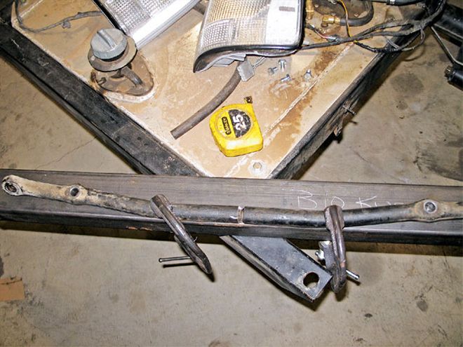 1994 Mitsubishi Mighty Max - Weekend Warrior: STK TRUK Edition Part 8: Mitsu Front End (Part 2)