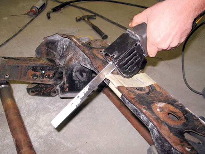 1994 Mitsubishi Mighty Max - Weekend Warrior: STK TRUK Edition Part 7: Narrow the Frame for Clearance (Part 1)