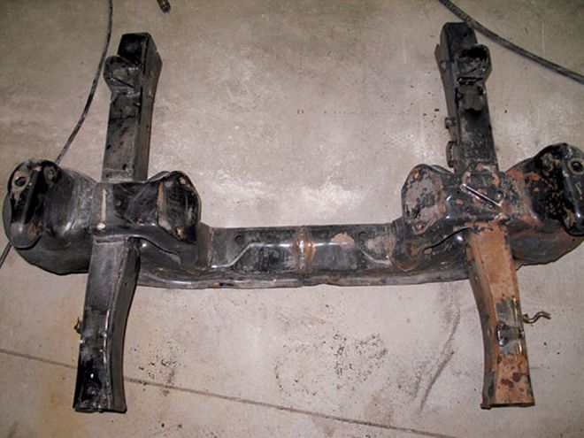 1994 Mitsubishi Mighty Max - Weekend Warrior: STK TRUK Edition Part 7: Narrow the Frame for Clearance (Part 1)