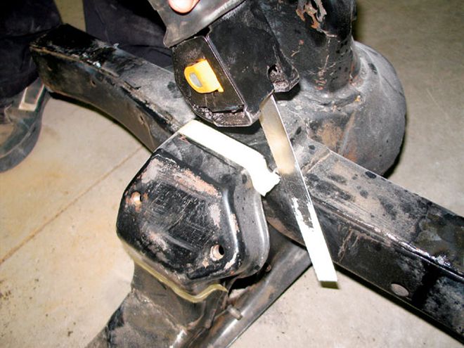 1994 Mitsubishi Mighty Max - Weekend Warrior: STK TRUK Edition Part 7: Narrow the Frame for Clearance (Part 1)