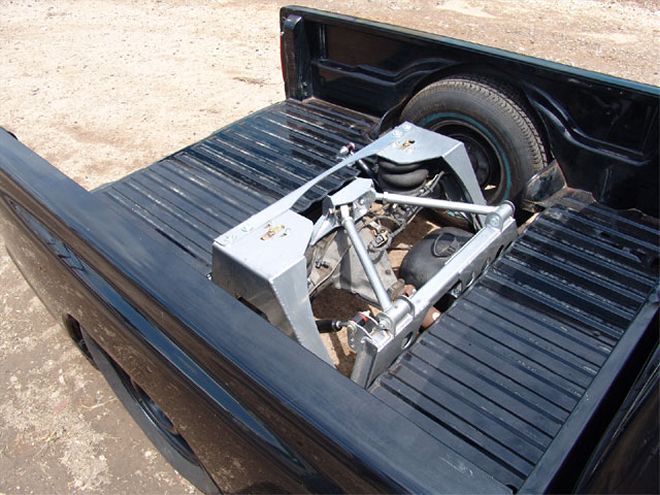 Installing a Rear Airbag Suspension Kit on a 97-04 Dodge Dakota - Draggin Dakota