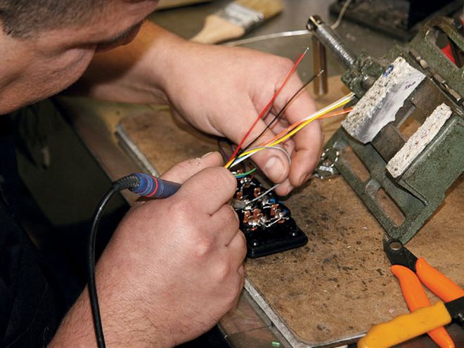 Installing an AVS Locking Switch Box - AVS Switch Box