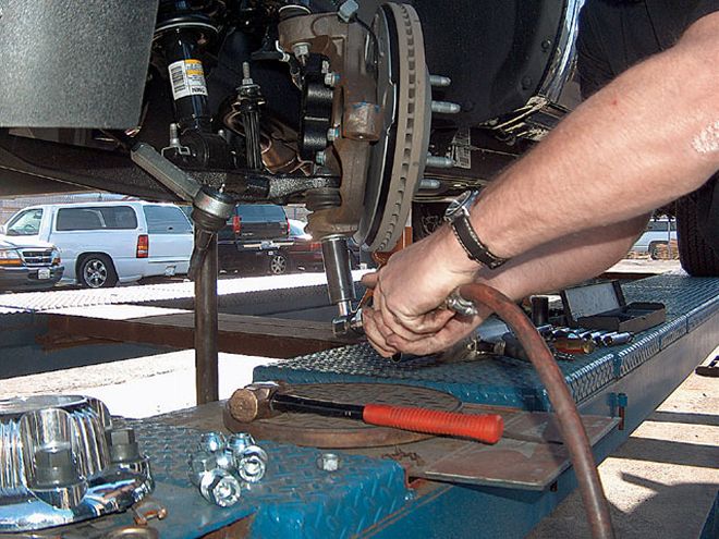 2007 Chevrolet Silverado Drop Kit - A Low-Down Drop