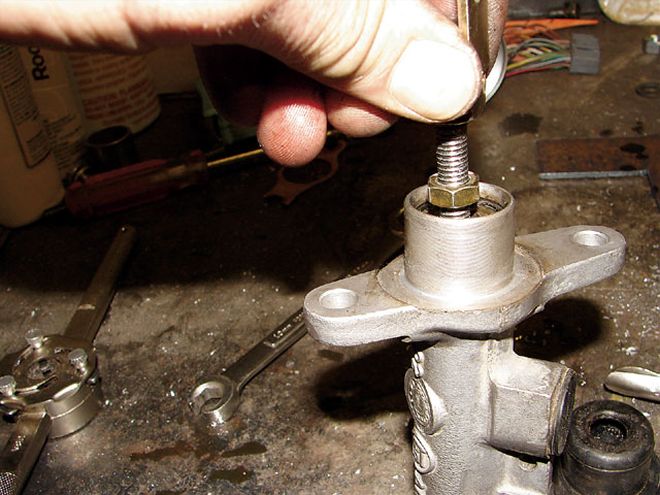 1993 Toyota Pickup - Weekend Warrior: Part 7 (Body Drop 3), Clutch