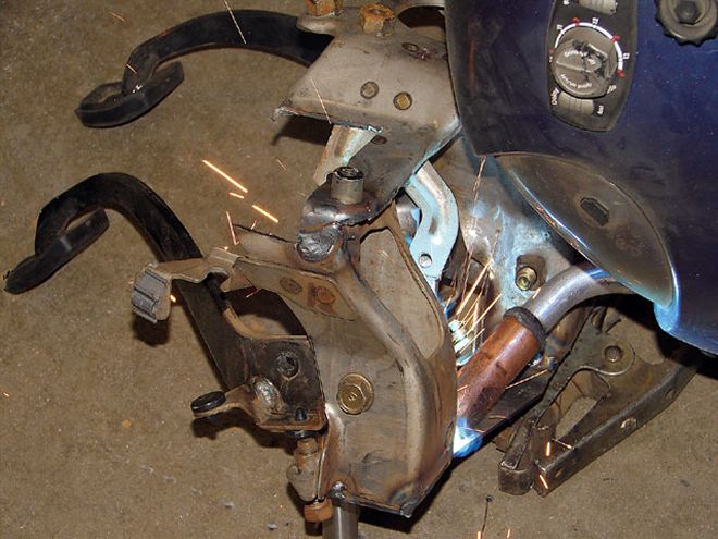 1993 Toyota Pickup - Weekend Warrior: Part 7 (Body Drop 3), Clutch