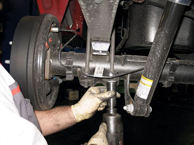 2007 GMC Sierra Lift Kit Install - Penthouse View