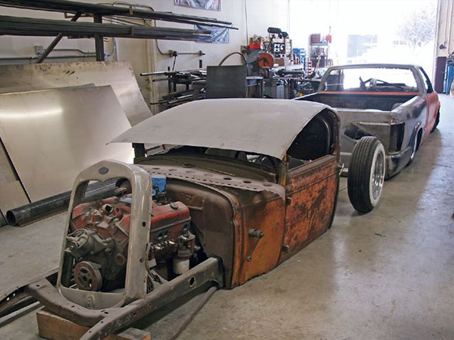 A Day With Devious Customs - Custom Shop Tour
