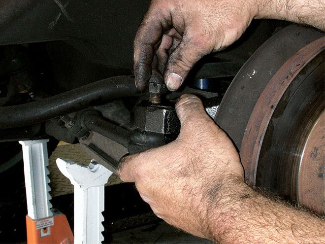 Lowering and Lifting a Chevrolet S10 - Highs and Lows