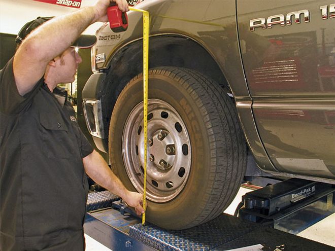 Lowered 2004 Dodge Ram Quad Cab - Low-Core