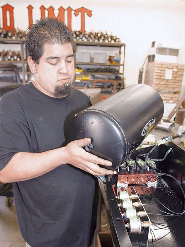 2003 Hummer H2 Airbag Suspension - Hammering A Hummer