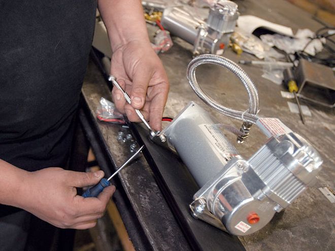 2003 Hummer H2 Airbag Suspension - Hammering A Hummer
