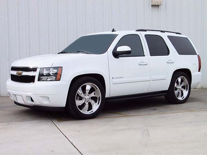 2007 Chevrolet Tahoe front Side View