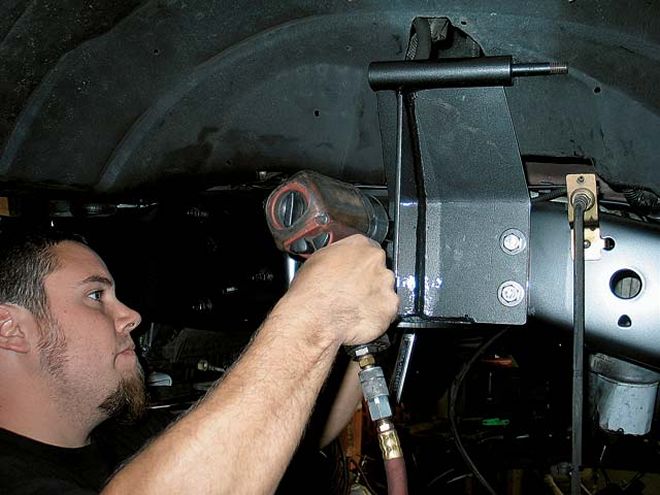 Kelderman Suspension Install - Elevated Excursion