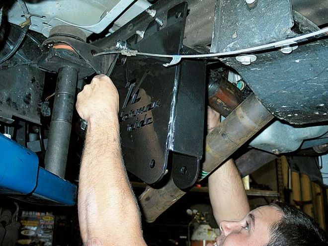 Kelderman Suspension Install - Elevated Excursion