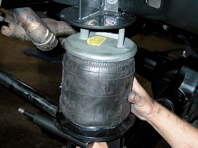 Kelderman Suspension Install - Elevated Excursion
