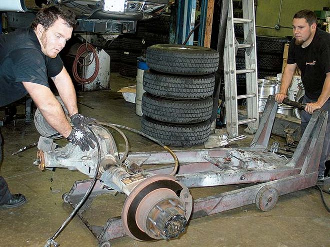 Kelderman Suspension Install - Elevated Excursion