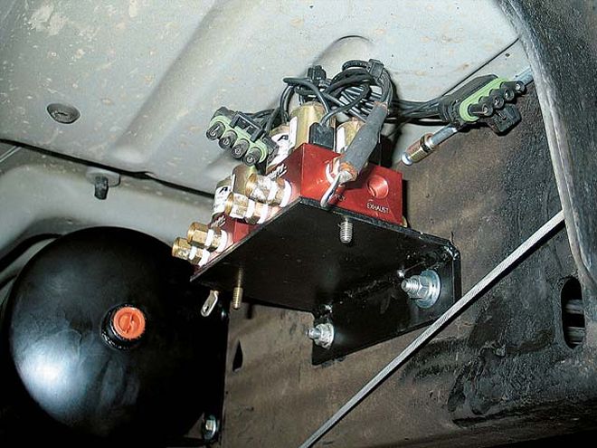 Kelderman Suspension Install - Elevated Excursion