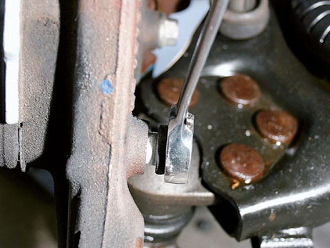 2004 Chevy Silverado Front Air Suspension Installation - Makin It Lay Part 2