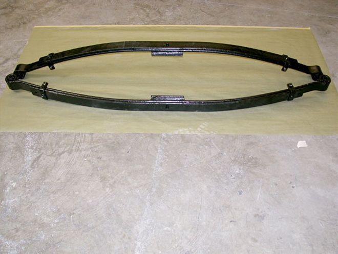 McGaughys Lowering Kit on a 2005 Chevy Truck - Lows For Tows