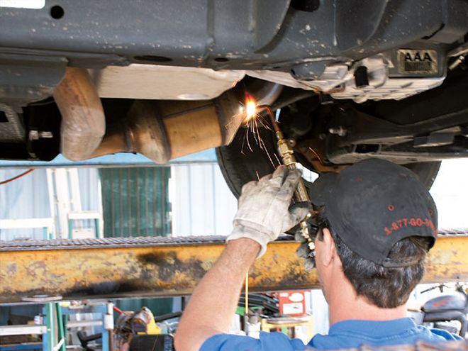 2004 Chevy Silverado Rear Air Suspension Installation - Makin It Lay Part 1