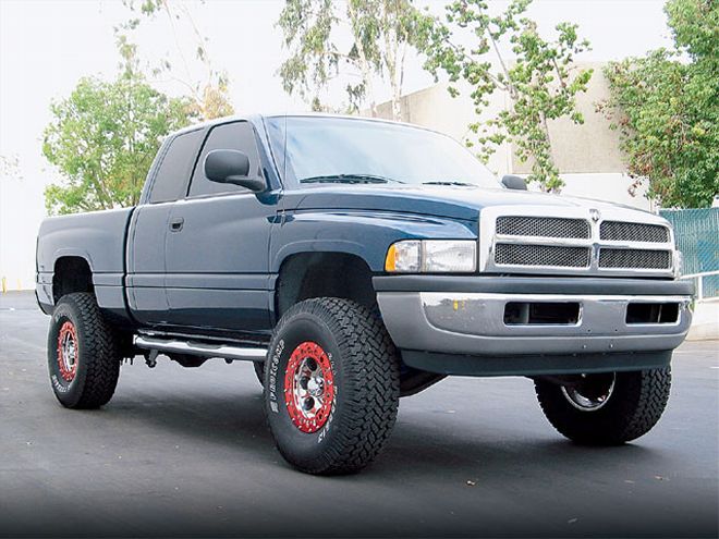 fabtech Lift Kit Installed On A 2001 Dodge Ram 2001 Dodge Ram