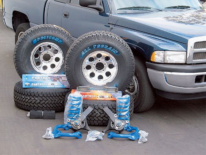 Fabtech Lift Kit On A 2001 Dodge Ram - Quick Six