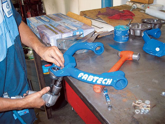 Fabtech Lift Kit On A 2001 Dodge Ram - Quick Six