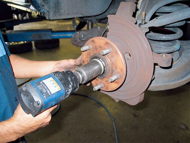 Fabtech Lift Kit On A 2001 Dodge Ram - Quick Six