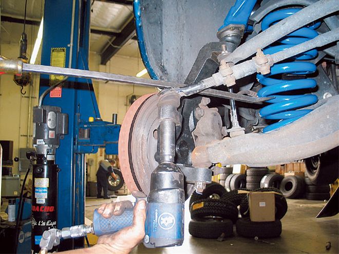 Fabtech Lift Kit On A 2001 Dodge Ram - Quick Six