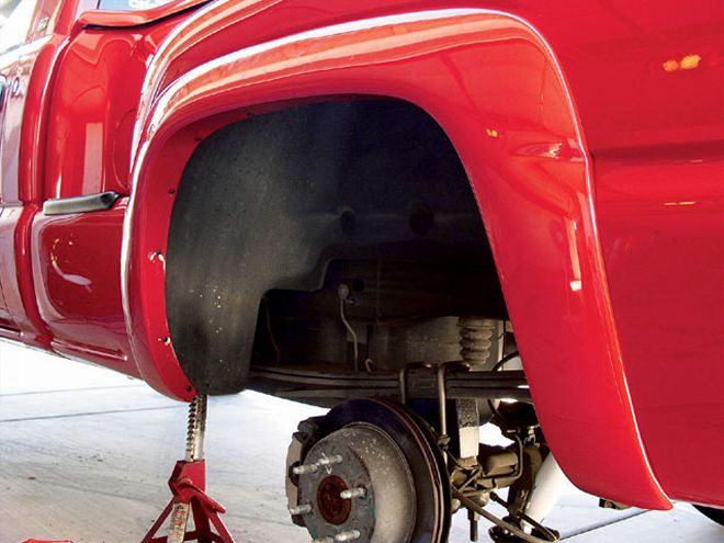 CST Lift Kit on a 2000 GMC Sierra - Reverse Sleeper