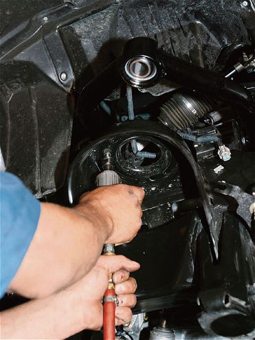 CST Lift Kit on a 2004 Nissan Titan - Towering Titan