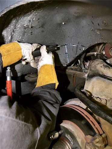 Custom Chevy S10 Front Shock Relocation - On the Rebound